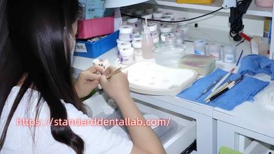Standard Dental Lab Co., Limited línea de producción del fabricante