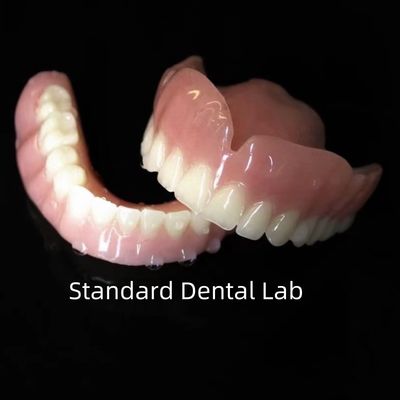 Dentes de dentadura acrílica de alta estética